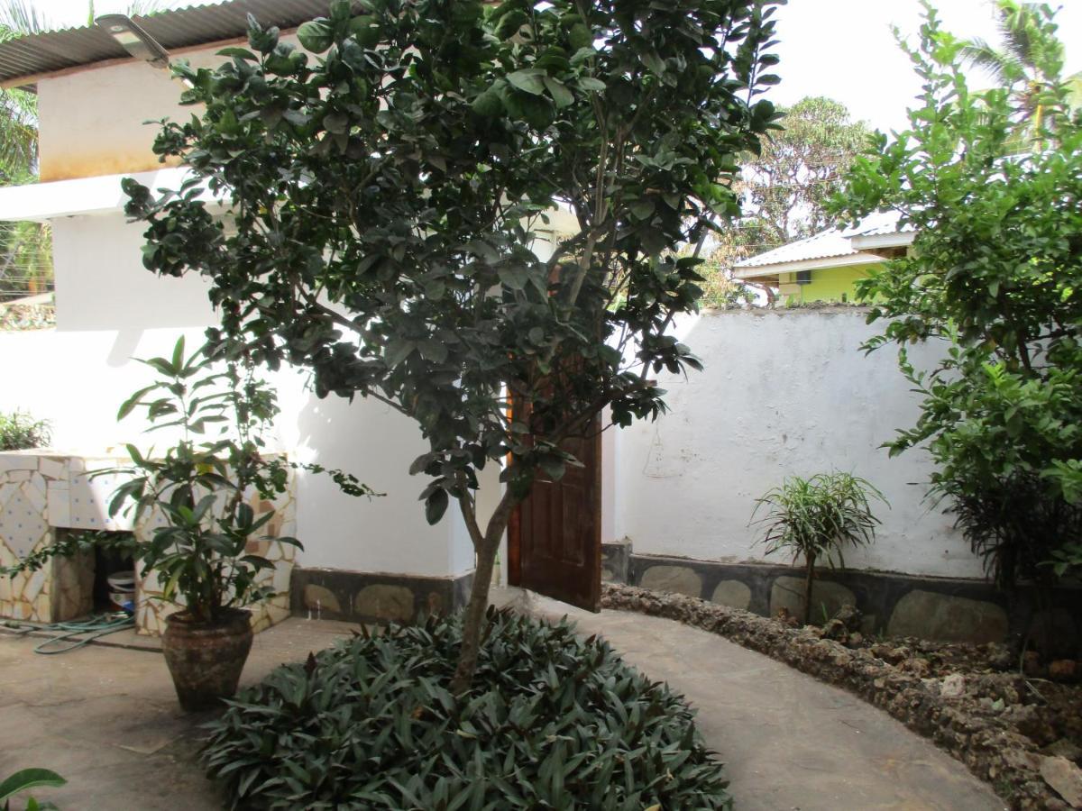 Simba Apartments Diani Beach Ngoại thất bức ảnh