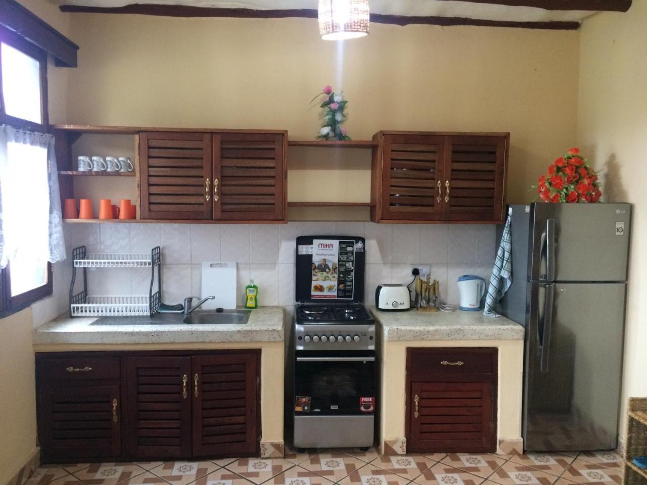 Simba Apartments Diani Beach Ngoại thất bức ảnh
